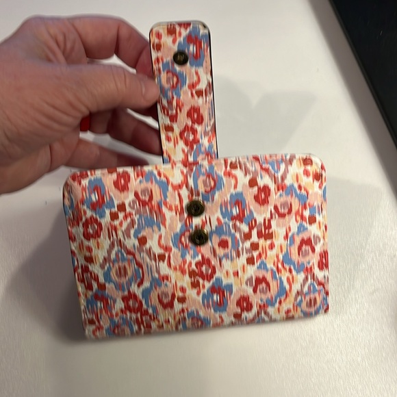 Sonoma Goods for Life RFID Blocking Indexer Wallet - Picture 2 of 6